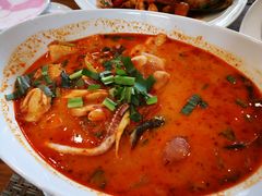 -Chom Cafe and Restaurant