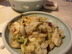 蒜香干椒炒手撕包菜-港丽餐厅(高德置地店)