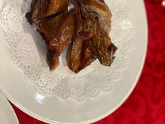 招牌黑椒脆皮鸽-光头老板·本帮菜