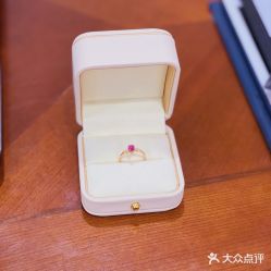 -威德钻石-克拉钻大本营(南京东路店)