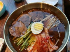 -明洞阿姨·韩式酱蟹烤肉·创意料理(三元桥店)