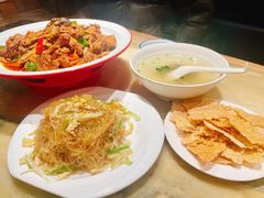 新疆大盘鸡-吕记老鸭汤·徽菜馆(东营路店)