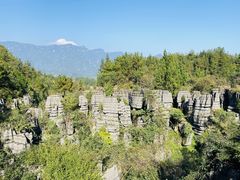 -梭布垭石林景区