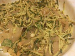 -老码头黑皮肘子锅包肉(赣水路店)