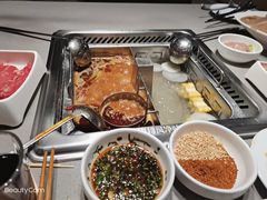 -海底捞火锅(金山百联店)