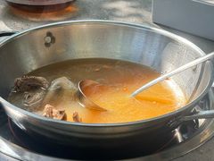 -郑猛记石岐鸽主题餐厅(长江店)