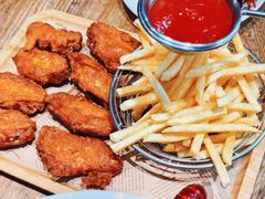 蒜香鸡翅（配薯条）-叶派龙虾•招牌香辣蟹·海鲜(中海国际店)