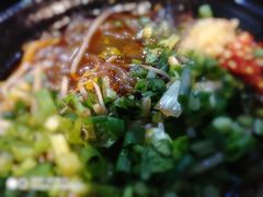 -椒点传统串串香