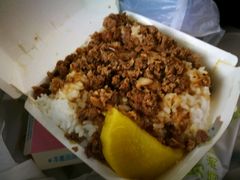 卤肉饭-兴叶蚵仔煎(新光站前店)