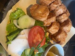 -大头虾越式风味餐厅(光明广场店)