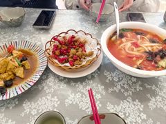 -天天向上素食餐厅(五台山店)