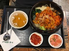 海鲜石锅拌饭-本粥&拌饭cafe(欧亚新生活店)
