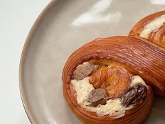 -VERIE BAKEHOUSE