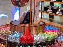 -Laderach 莱德拉(上海环贸iapm店)