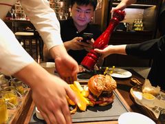 -恰餐厅及酒吧 CHAR Bar & Grill (北京丽都皇冠假日店)