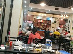 大堂-牛一煲美食(江高店)