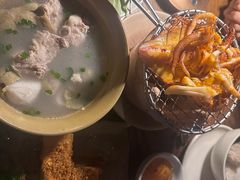 -Cau Go Vietnamese Cuisine