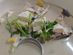 -芦茨金富饭庄·25年老字号·专做稻草鸡