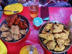 -BHC炸鸡(明洞总店)