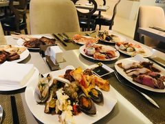 -海口绿发希尔顿酒店-田园汇自助餐·三文鱼·海鲜