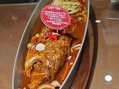 -东口码头·烧鸽子·鱼头泡饼·地方菜(金鹰悦城店)