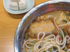-雙冲柳州螺蛳粉&酸嘢&桂林米粉(簋街店)
