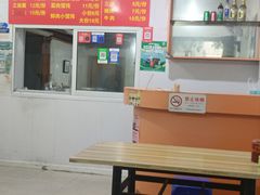 -上海老字号杨梅面条馄饨店(陈家春店)