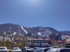 -鳌山滑雪度假区
