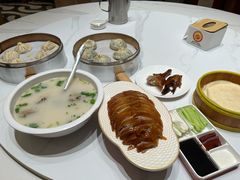 -梅利汴京烤鸭•开封豫菜地标店(东大街店)