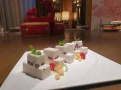 -沁香庭中餐厅·川粤菜(重庆高新假日酒店)