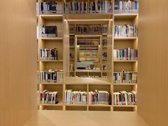 -漕河泾街道图书馆(漕河泾社区文化活动中心店)