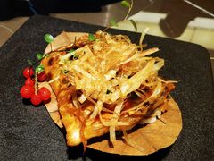 烟熏青鱼-海派悦庭·海胆烧麦·新融合菜(凯德广场店)