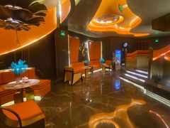 -尚善若水·汤泉·SPA·沐足(东方渔人码头店)