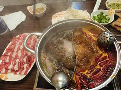 -呷哺呷哺(世贸.工三店)