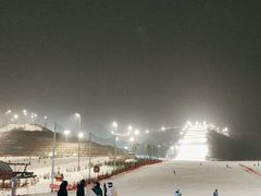 -富龙滑雪场