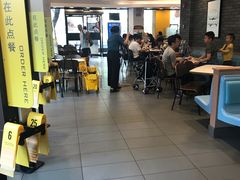 -麦当劳(中唱大厦店)