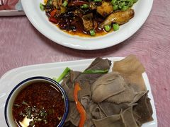 干烧耗儿鱼-洪霞餐馆