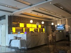 -潮漫酒店(北京通州环球度假区临河里地铁站店)