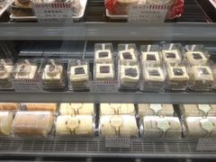 -红宝石·鲜奶小方·海派西点房(南丹店)