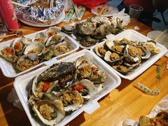 -蚝哥花姐湛江烤生蚝(美丽湾市场店)