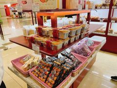 -红宝石·鲜奶小方·海派西点房(莘庄龙之梦店)