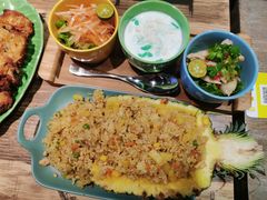 菠萝炒饭-长勺子东南亚(街道口店)