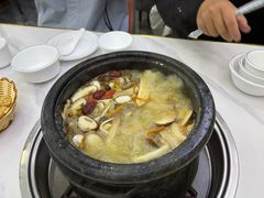 -南渝食府.墨脱石锅松茸鸡