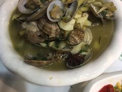 -凤凰路何眼镜香辣蟹(花果园店)
