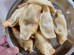 -黄阿姨锅贴大王(万航渡路店)