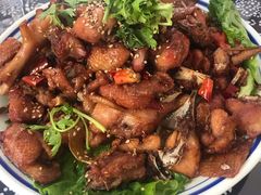 -八两八金·莱芜特色炒鸡(市南漳浦路店)