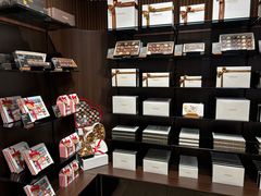 -Laderach 莱德拉(上海环贸iapm店)