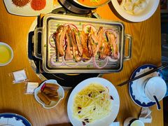 -娜仁图雅蒙古美食村(33小镇店)