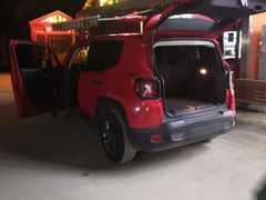 -一嗨租车(凤凰机场店)