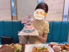 -Rosy洛绮·蛋糕咖啡店